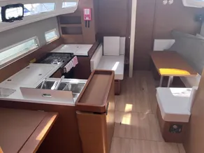 Agréable bateau avec 2 chambres à coucher pour 4 personnes - Image 5
