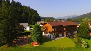 Family-friendly pleasant apartment with terrace & garden | Mountain view - Image 5