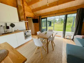 Charming holiday home near the beach - Image 2
