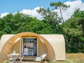 Unique accommodation with terrace & heated pool - Image 4