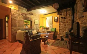Holiday home with terrace | Mountain view - Image 3