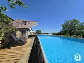 Lovely gite with barbecue, pool & terrace - Image 2