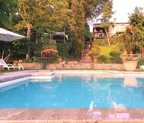 Tuscan Farm Villa With Spectacular Views - Image 4