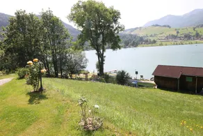 Apartamento ideal para familias con piscina, sauna y jardín | Vistas al lago - Image 4