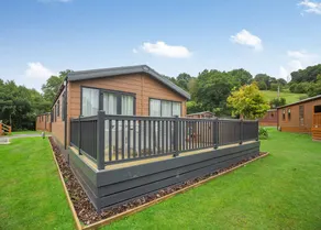 Chalet with jacuzzi - Image 2
