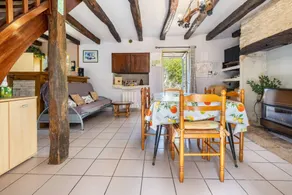 Magnífica casa rural apropiada para familias con terraza, barbacoa y jardín | Vistas a la montaña | Se admiten mascotas - Image 2