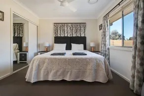 Cozy Cottage Retreat in the Lush Goobarragandra Valley, Tumut, New South Wales - Image 4