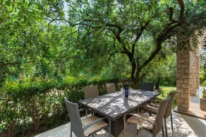 Lovely holiday apartment with garden & terrace | Dogs allowed - Image 2