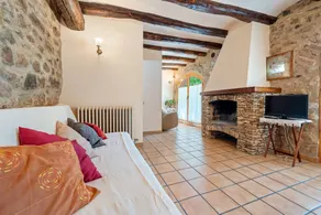 Landhaus 'Serra De Prades' mit Bergblick, Gemeinschaftspool und Wi-Fi - Image 3