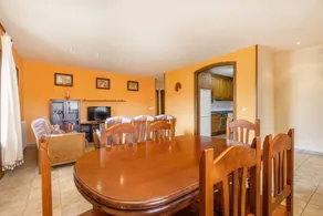 'Xisqueta' Apartment with Mountain Views, Private Garden and Wi-Fi - Image 5