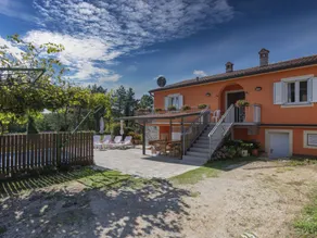 Haus Orange - Familienfreundliche Lage mit Pool - Image 2