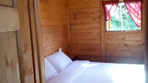 Caravan-Style Cabins on Organic Farm in Tuscany - Image 2
