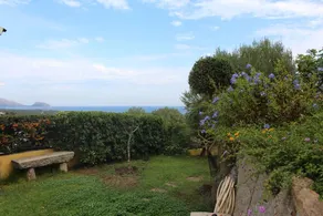 Appartement de vacances avec jardin, terrasse et barbecue | Vue jardin - Image 4