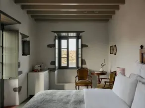 Villa with terrace, fast internet & private pool | Beach view - Image 4