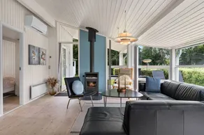 Family-oriented wonderful holiday home with terrace, BBQ & garden | Dogs allowed - Image 5