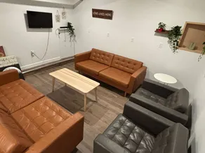Capsule Hostel Near NYC - Image 2