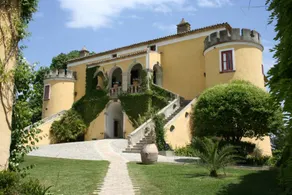 Castello di Serragiumenta: Tenda Malvasia - Image 2