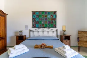 Merveilleux appartement de vacances avec piscine, terrasse et jardin | Vue jardin | Parfait pour le travail à distance | Avec animaux acceptés - Image 3