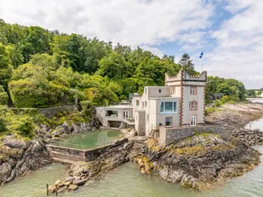 Child-friendly cottage with garden, terrace & barbeque | Pet-friendly - Image 2