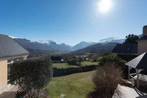 Le Bérierot – Mountain View Cottage with Indoor Pool & Spa, 30 min from Ski Resorts - Image 4