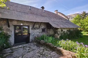 Chalet with garden | Garden view - Image 2