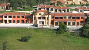 Kinderfreundliche Wohnung mit Pool - Image 2