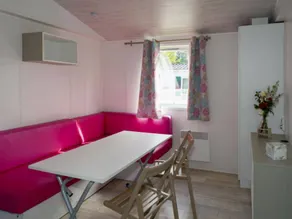 Mobile home with terrace & heated pool - Image 5