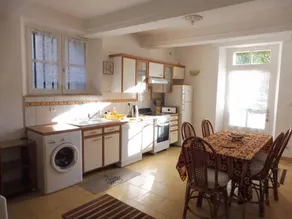 Fully equipped flat with terrace - Image 3