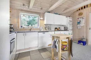 Bright cottage 300 m from the beach - Image 5