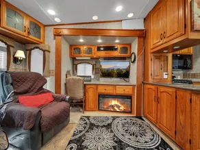 Private Hot Tub WiFi Firepit For Fans of Camping - Image 4