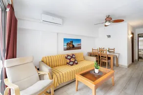 Lovely house with terrace, garden & heated pool | Sea view | Close to the beach - Image 5