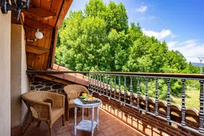 Rural House 'El Campano' with Mountain Views, Private Terrace and Wi-Fi - Image 2