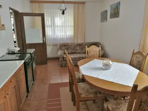 Holiday home with garden & barbeque - Image 3