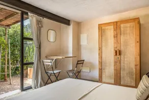Estudio con barbacoa, piscina y jardín | Vistas al jardín - Image 4
