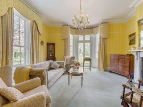 Cottage with pool, garden & terrace - Image 3