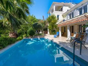 House with garden, terrace & BBQ | Dogs allowed - Image 2