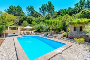 Fully equipped finca with BBQ, terrace & private pool - Image 3