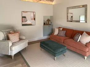 Cottage with garden | River view - Image 2