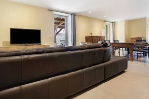 Voll ausgestattetes weiträumiges Ferienhaus mit Pool, Terrasse und Grill | Haustiere sind willkommen - Image 4