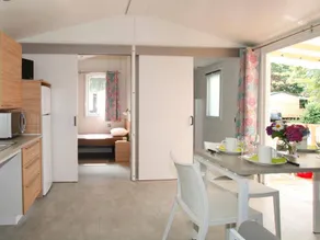 Family-oriented nice mobile home with terrace & heated pool | Pet-friendly - Image 5