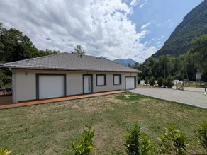 Family-oriented holiday home with garden, terrace & BBQ | Mountain view | Good for workation | Pets are welcome - Image 2