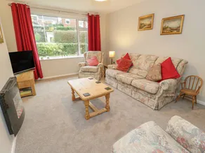 Cottage with garden | Beach view - Image 5