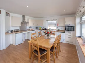 Family-friendly cottage with barbeque, terrace & garden | Dogs allowed - Image 4