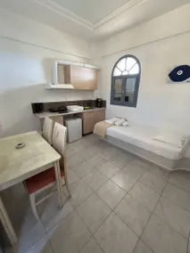 Pleasant dedicated room with pool, barbecue & terrace - Image 2