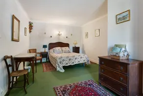 Bed and Breakfast 'Chambre Doriane' with Shared Pool, Shared Garden and Wi-Fi - Image 4