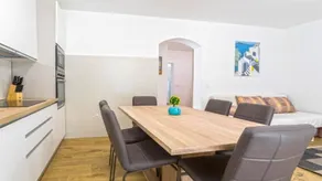 Apartment with terrace & private pool - Image 5