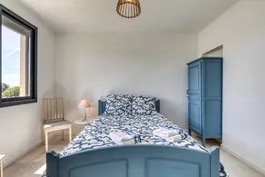 Family-friendly beautiful villa with fast internet, terrace & garden - Image 5