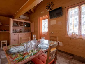 Holiday apartment with barbecue & garden - Image 2