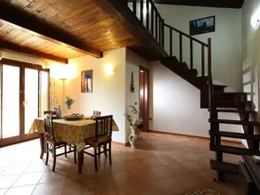 Attraente appartamento con piscina, barbecue e giardino - Image 3