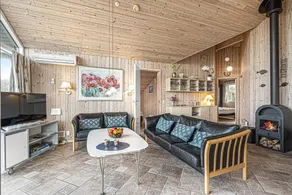 Children-friendly house with sauna & hot tub | Close to the beach | Pets allowed - Image 3
